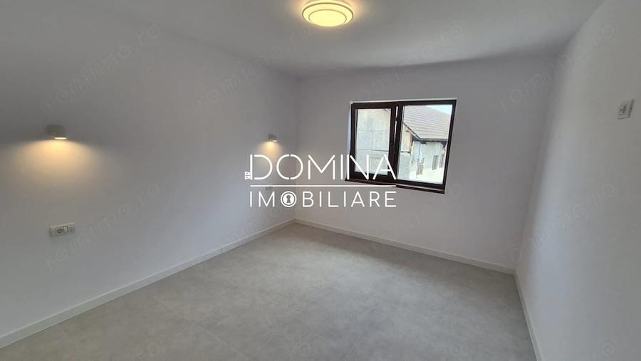Casă cu 7 camere cu Teren 250 Mp în Central