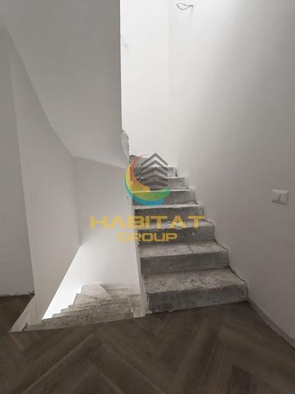 Casă individuală cu 5 camere cu Canalizare în Nord-Est