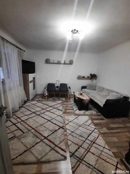 Casă cu 2 camere cu Teren 1500 Mp în Răscruci