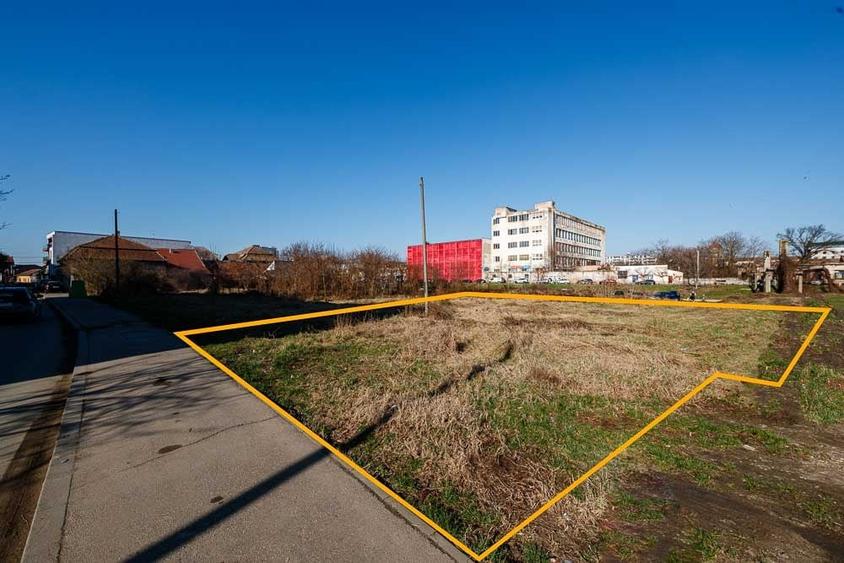 Teren Construcții intravilan de 1996 mp, în Fabric