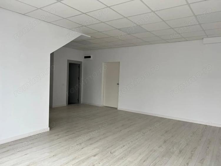 Spațiu comercial, de 1,200 mp, în Rudeni
