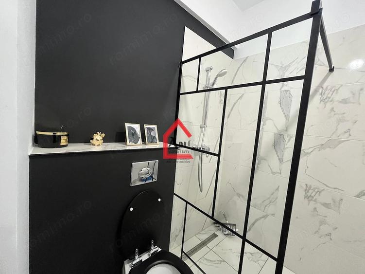 Apartament cu 2 camere semidecomandat în Filiași