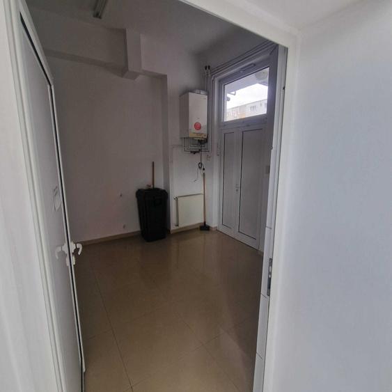 Spațiu comercial, de 110 mp, în Gheorghe Doja