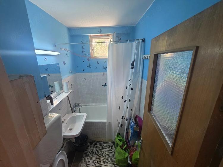 Apartament cu 2 camere decomandat în Drumul Taberei