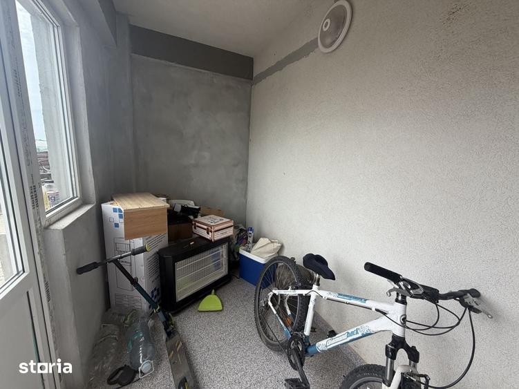 Casă cu 4 camere cu Teren 330 Mp în Clinceni