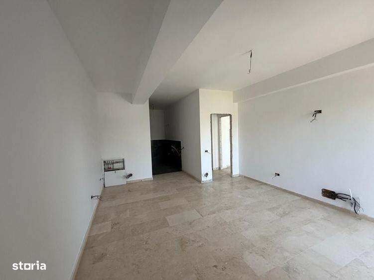 Apartament cu 4 camere în Mihail Kogălniceanu