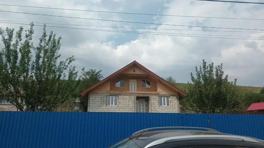 Casă cu 4 camere în Gherghești