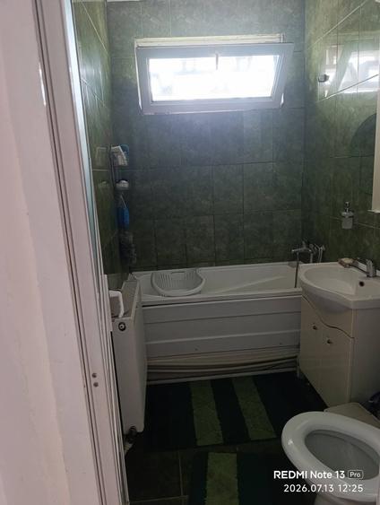 Apartament cu 2 camere semidecomandat în Fetești
