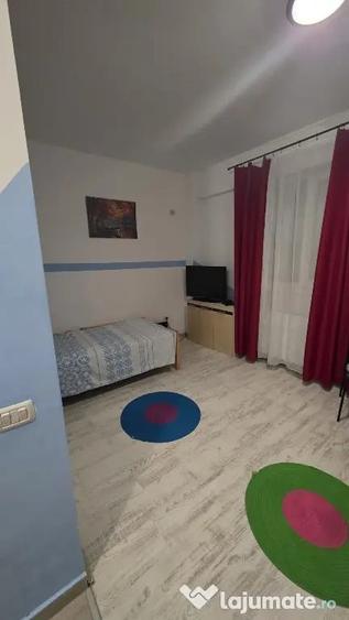 Garsonieră decomandată în Tineretului