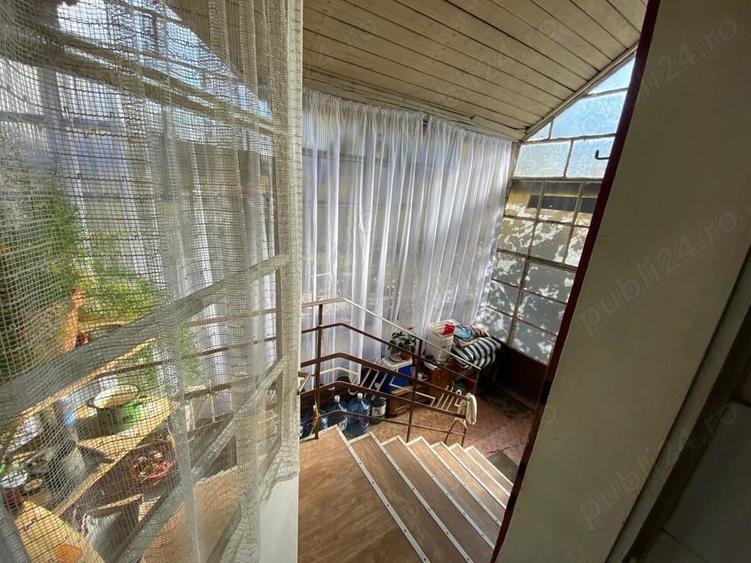 Casă cu 3 camere în Olimpia-Stadion