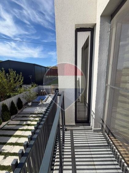 Casă individuală cu 3 camere cu Teren 355 Mp în Central