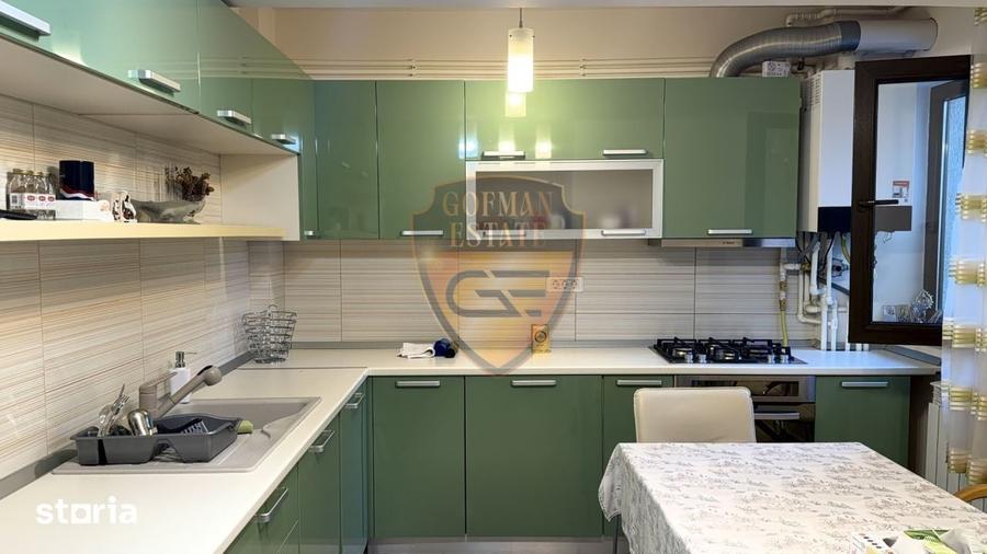 Apartament cu 4 camere decomandat în Tomis Nord