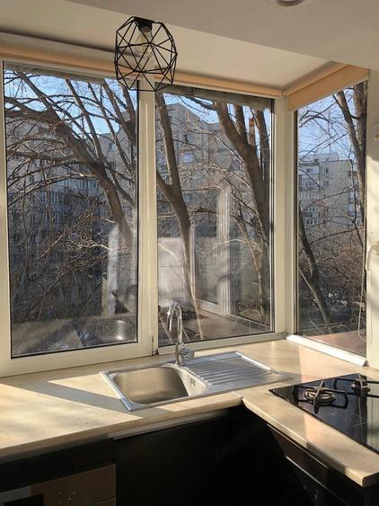 Apartament cu 3 camere decomandat, mobilat în Tineretului