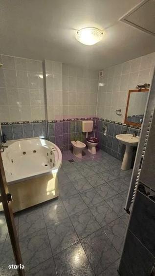 Apartament cu 4 camere în Titan