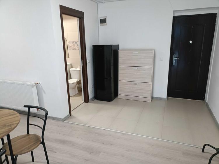 Apartament cu 2 camere semidecomandat în Câmpului