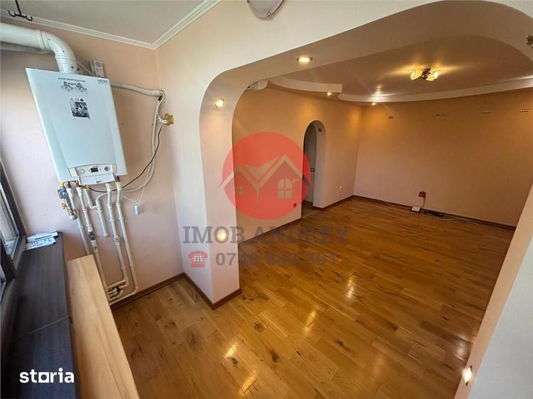 Apartament cu 3 camere decomandat în Vest