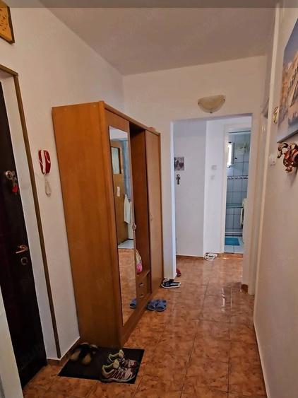 Apartament cu 2 camere decomandat în Pantelimon