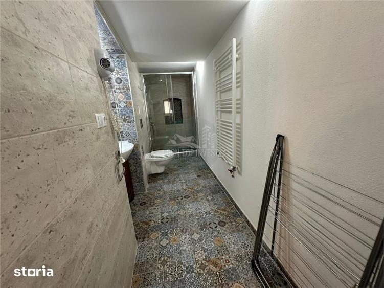 Apartament cu 2 camere, mobilat în Central