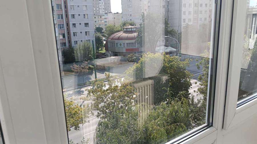 Apartament cu 2 camere nedecomandat în Gemenii