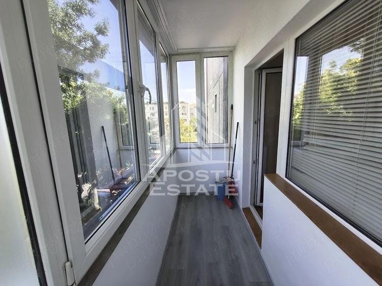 Apartament cu 2 camere decomandat, mobilat în Girocului