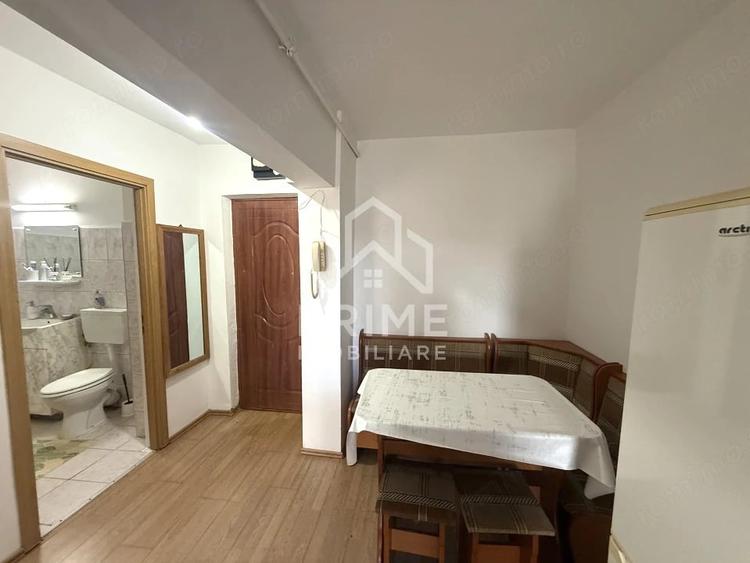 Garsonieră decomandată în Cetate