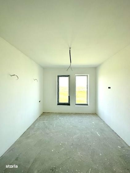 Casă cu 3 camere cu Teren 340 Mp în Crișeni