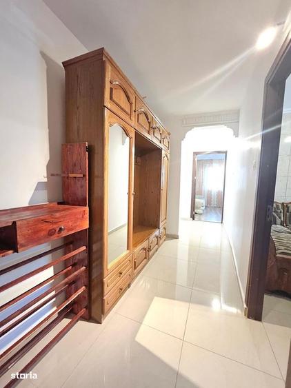 Apartament cu 2 camere decomandat în Teilor