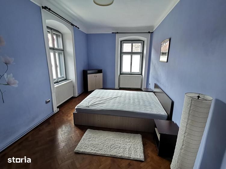 Apartament cu 2 camere decomandat în Orașul de Jos