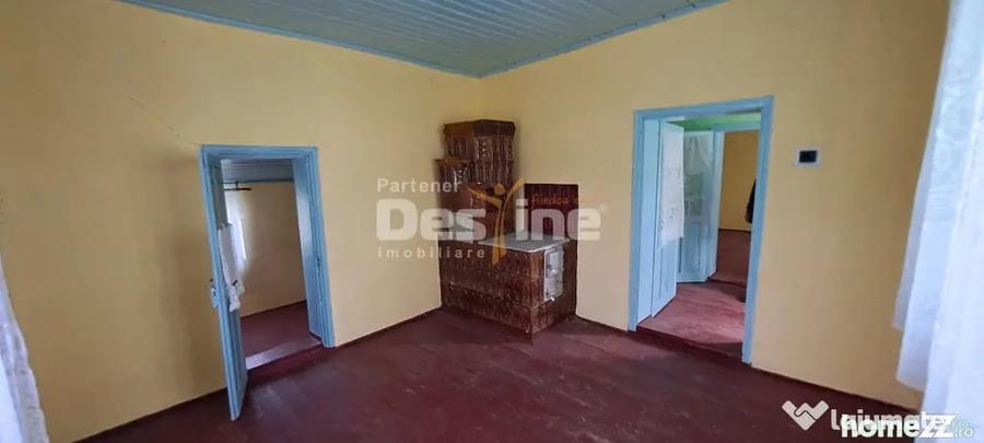 Casă cu 2 camere cu Teren 1000 Mp în Horlești