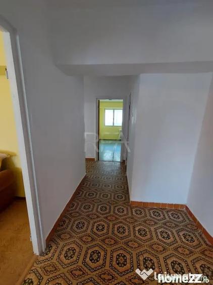Apartament cu 4 camere decomandat în Pantelimon