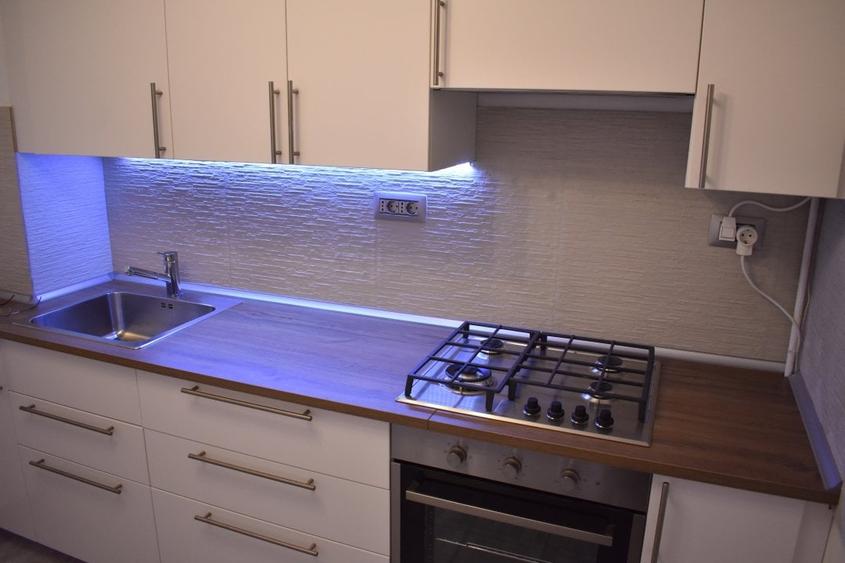 Apartament cu 2 camere decomandat în Apărătorii Patriei