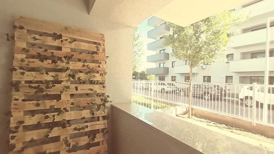 Garsonieră decomandată în Uverturii