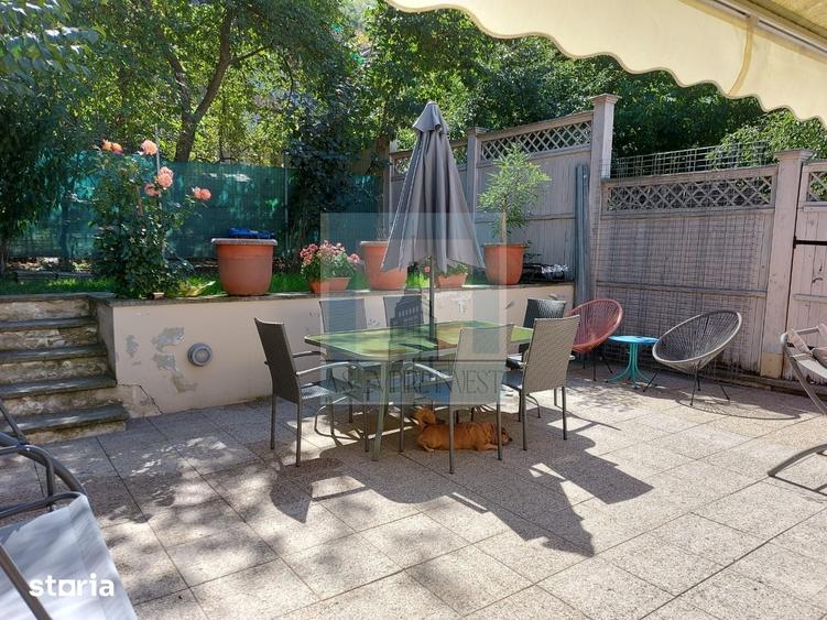 Apartament cu 4 camere în Centrul Istoric