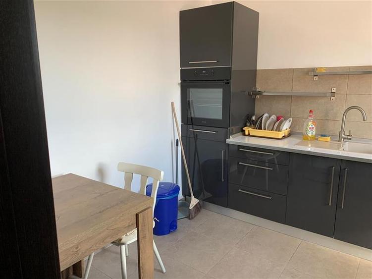 Apartament cu 2 camere decomandat, mobilat în Ultracentral