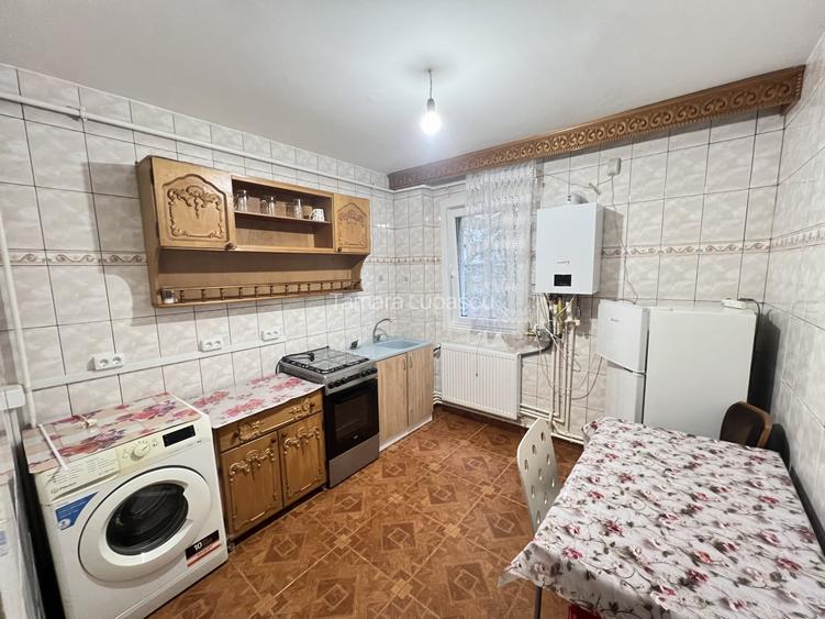 Apartament 2 camere, Universitate