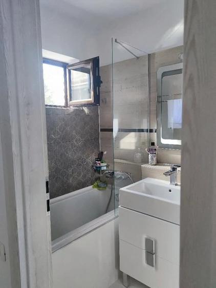 Apartament cu 3 camere decomandat în Grigorescu