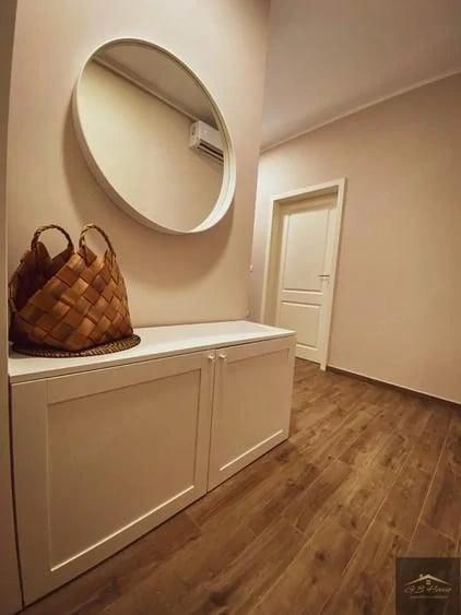 Apartament proaspat renovat 2 camere, 2 locuri de parcare, Dumbravita - 8