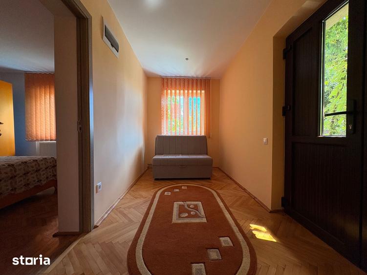 Casă cu 3 camere cu Teren 528 Mp în Central
