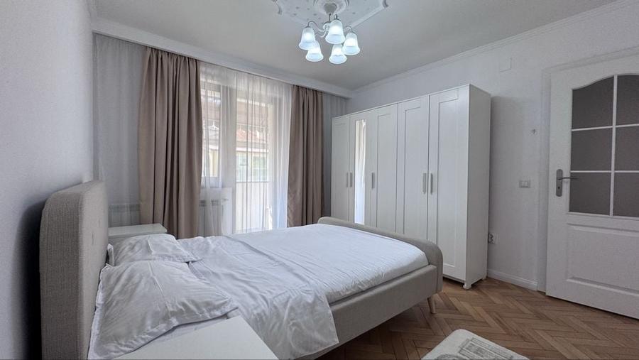 Apartament cu 3 camere în Central