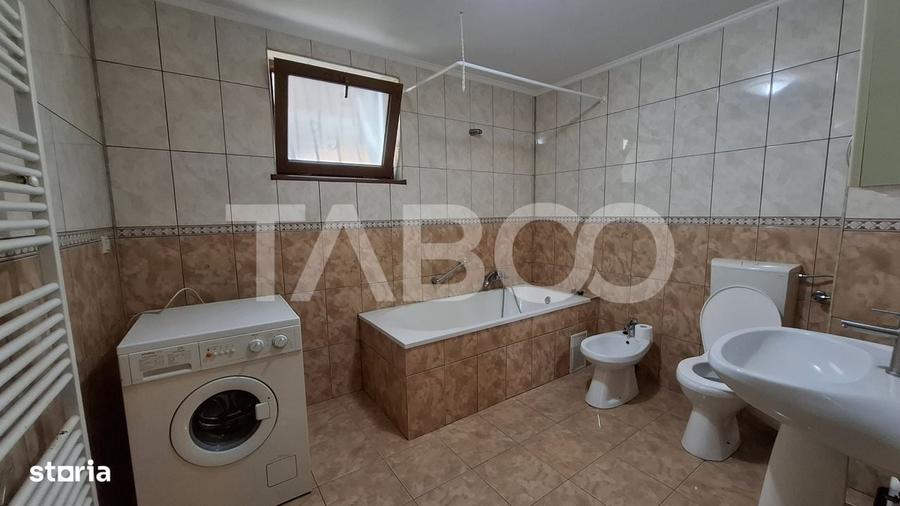 Apartament cu 3 camere decomandat în Piața Cluj