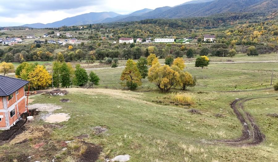 Teren intravilan 1250mp  cu PUZ in Cisnădioara - 3