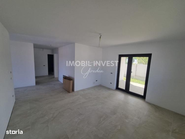 Casă cu 3 camere în Central