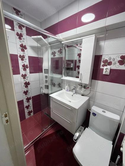 Garsonieră decomandată în Siriu
