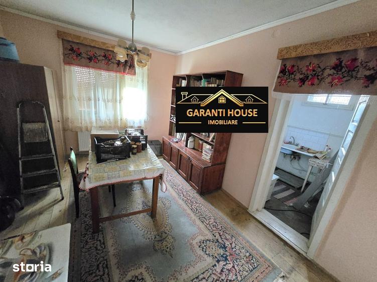 Casă cu 3 camere cu Teren 3572 Mp în Finteușu Mare