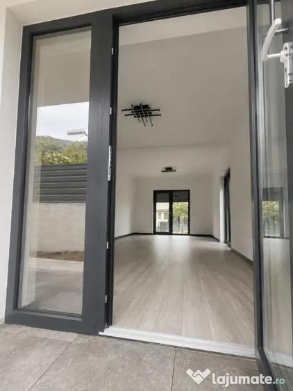 Casă cu 3 camere cu Teren 300 Mp în Burdujeni