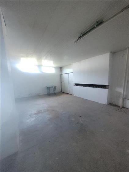 Spațiu comercial, de 300 mp, în Agigea