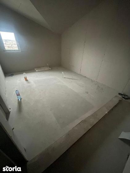 Casă cu 3 camere cu Teren 200 Mp în Central