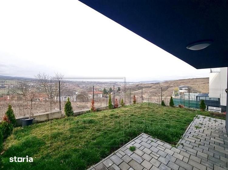 Casă cu 4 camere cu Teren 350 Mp în Borhanci