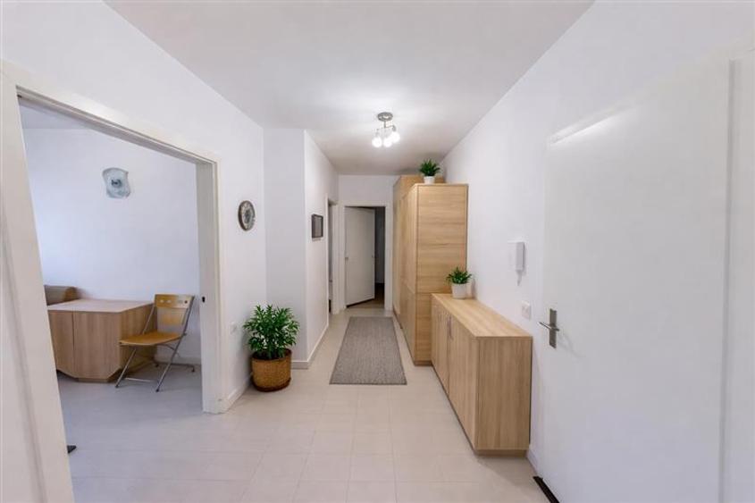 Apartament cu 2 camere decomandat în Avantgarden