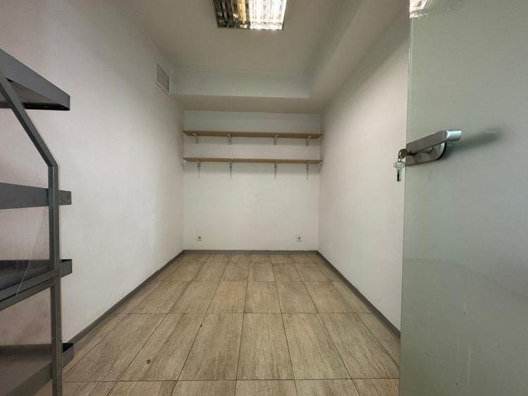 Spațiu comercial, de 252 mp, în Titulescu